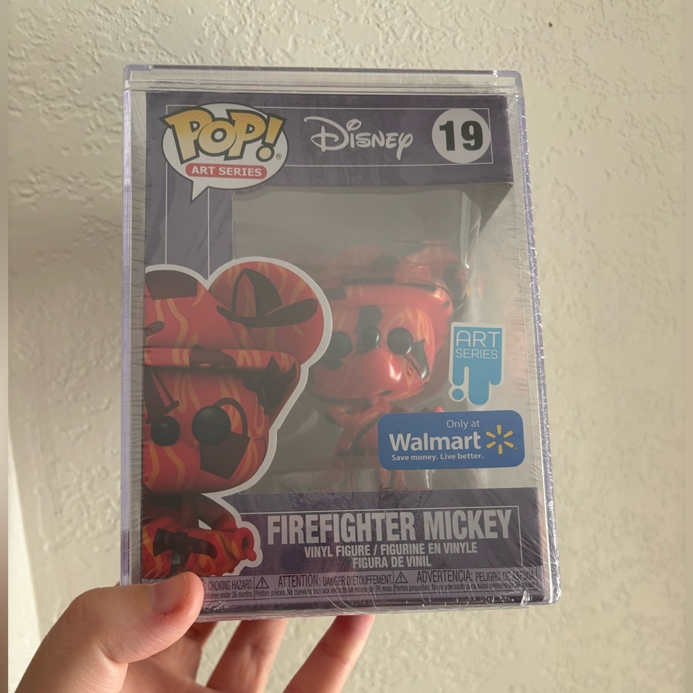 Funko Firefighter Mickey #19 Vinyl Figure Art series BN - Picture 7 of 7